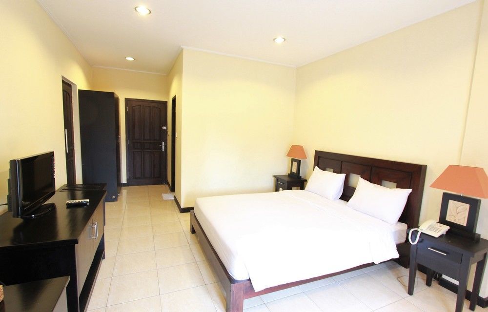 Hotel Intansari Dempassar Exterior foto