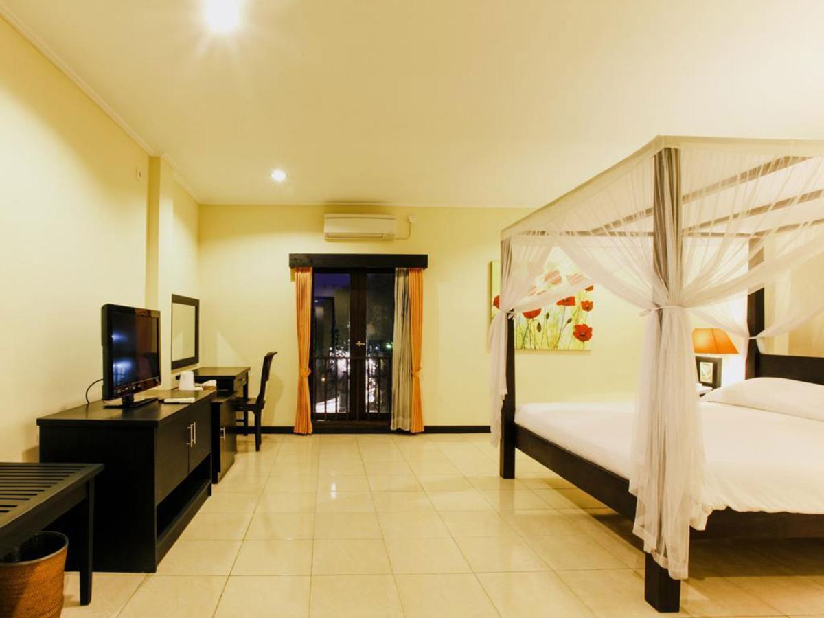 Hotel Intansari Dempassar Exterior foto