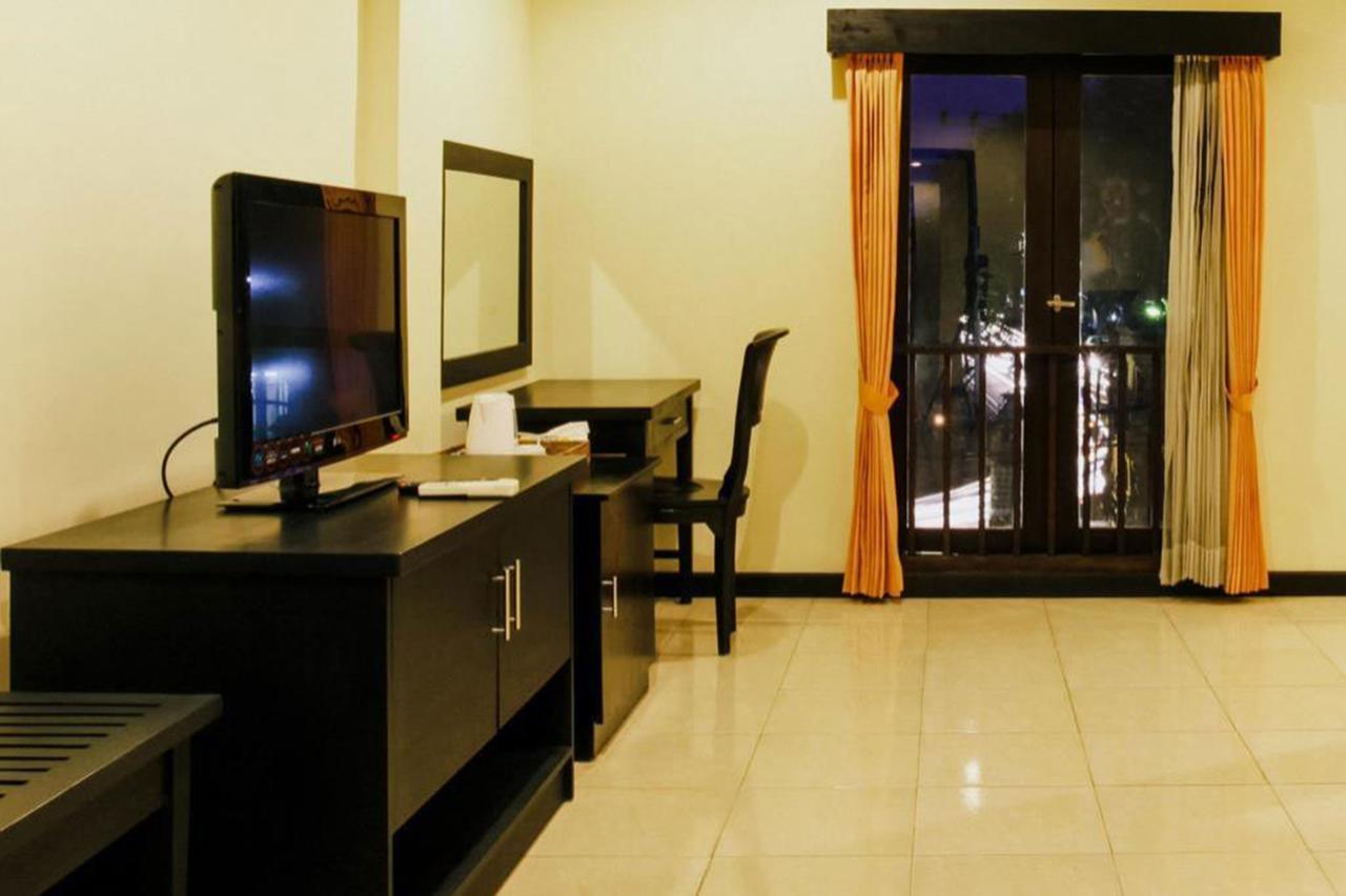 Hotel Intansari Dempassar Exterior foto