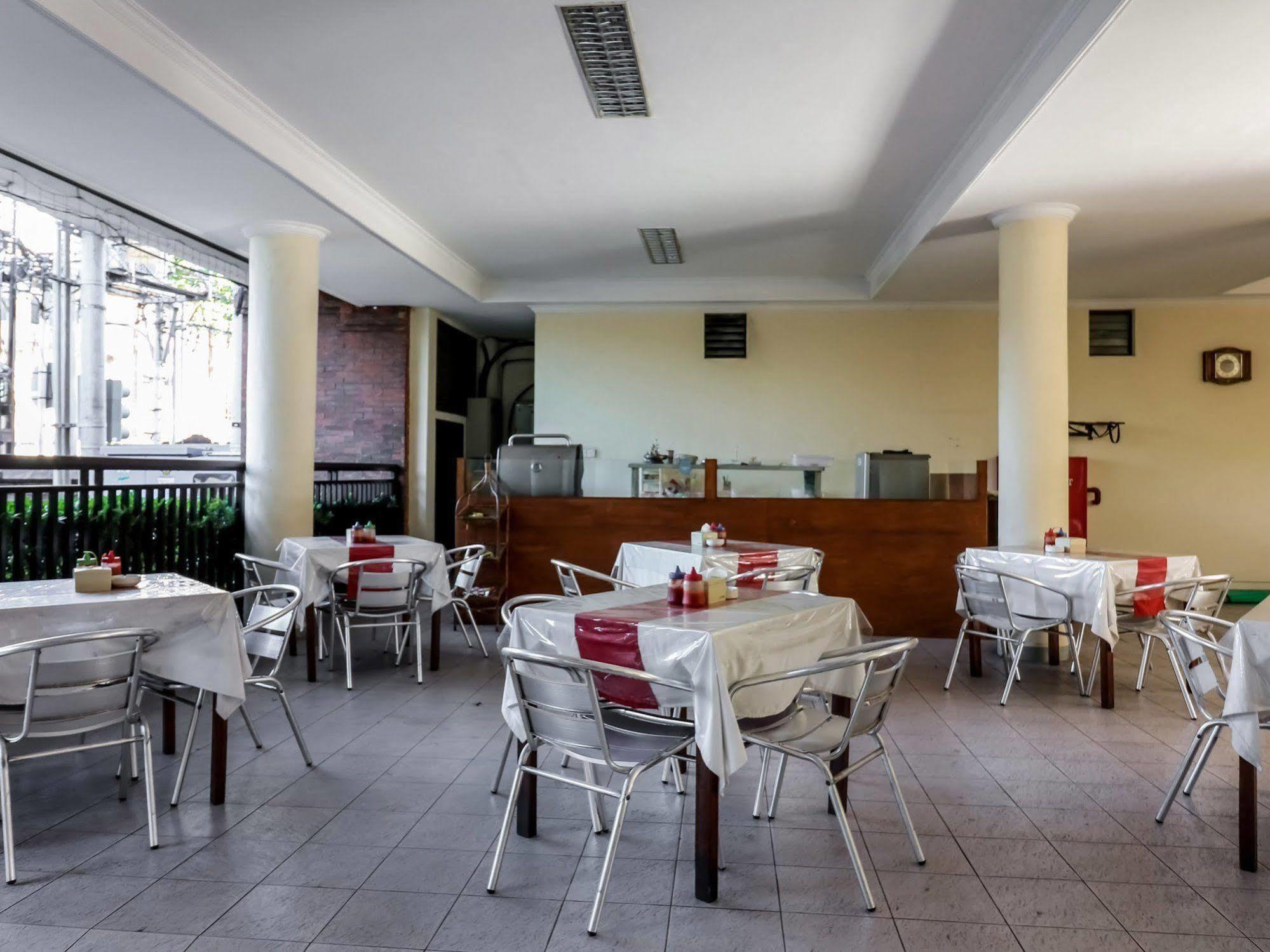 Hotel Intansari Dempassar Exterior foto